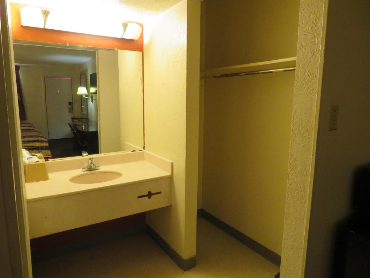 Travel Inn Beaumont Buitenkant foto